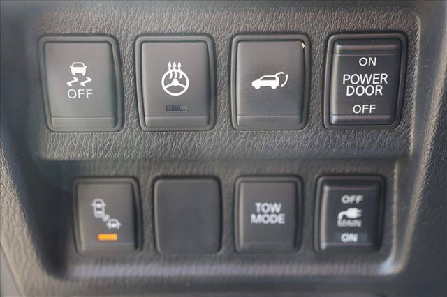 Used 2016 Nissan Pathfinder Platinum AWD/4WD image 13