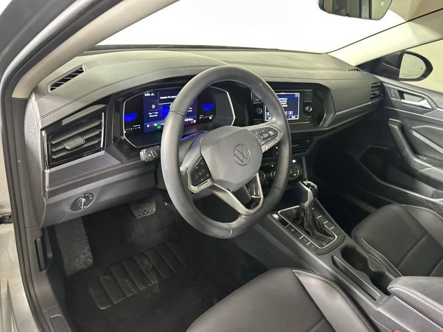 Used 2022 Volkswagen Jetta SE image 13