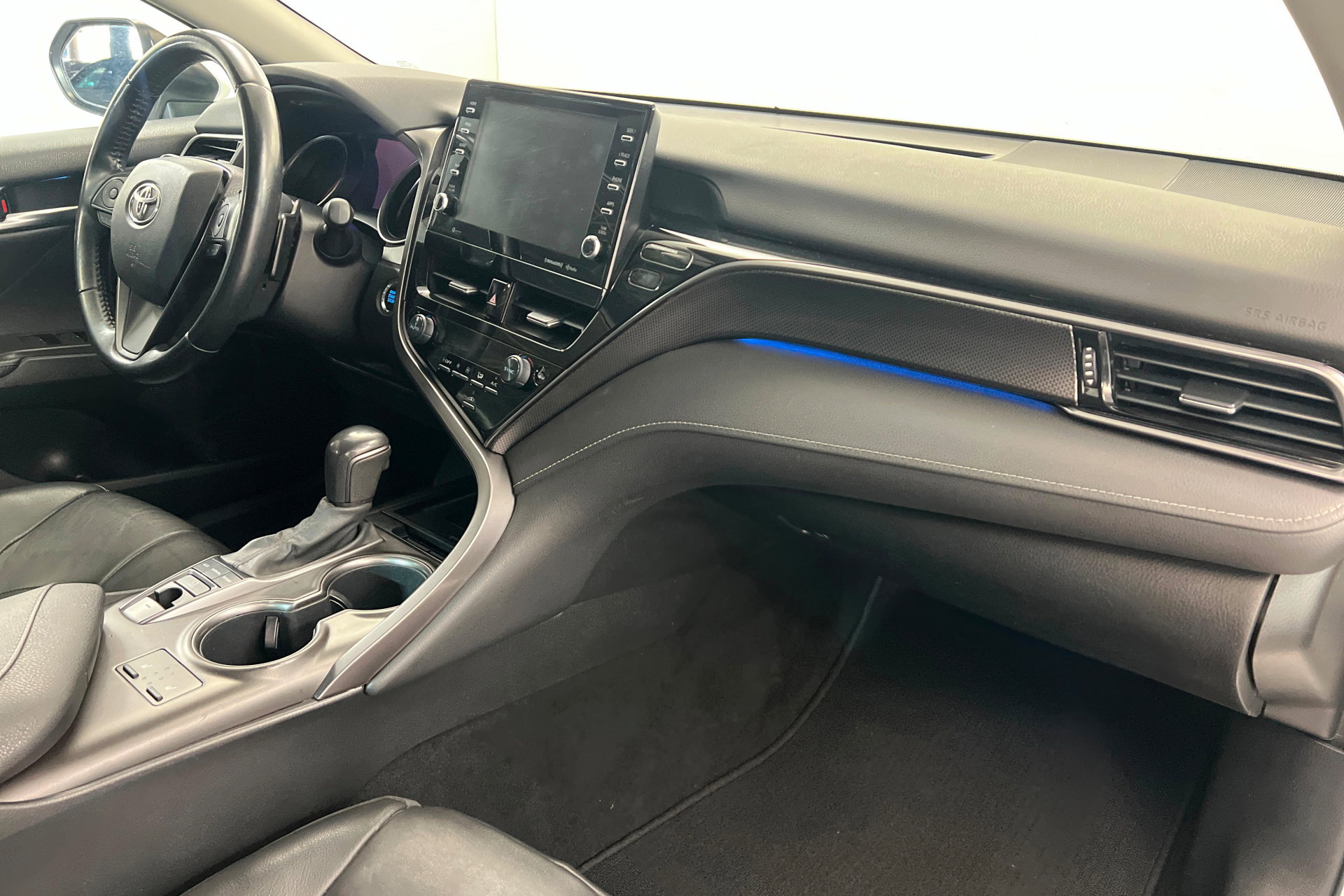 Used 2021 Toyota Camry XSE w/ Carpet Mat Package (TMS) FWD image 23