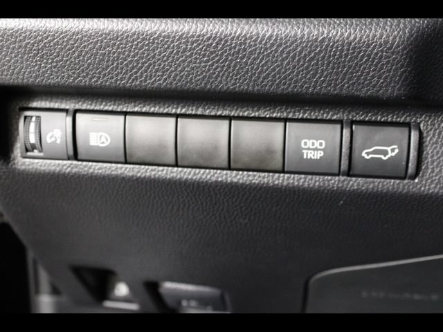 Used 2023 Toyota RAV4 Limited AWD/4WD image 17