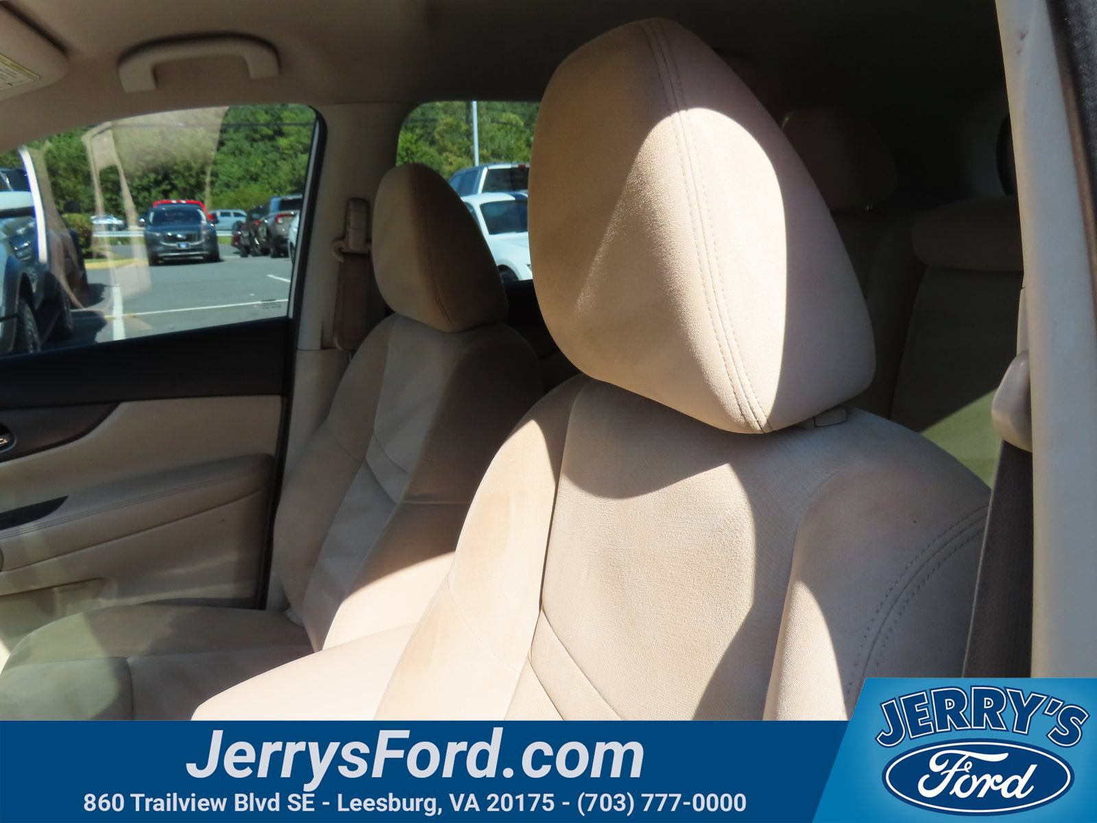 Used 2015 Nissan Rogue S AWD/4WD image 25