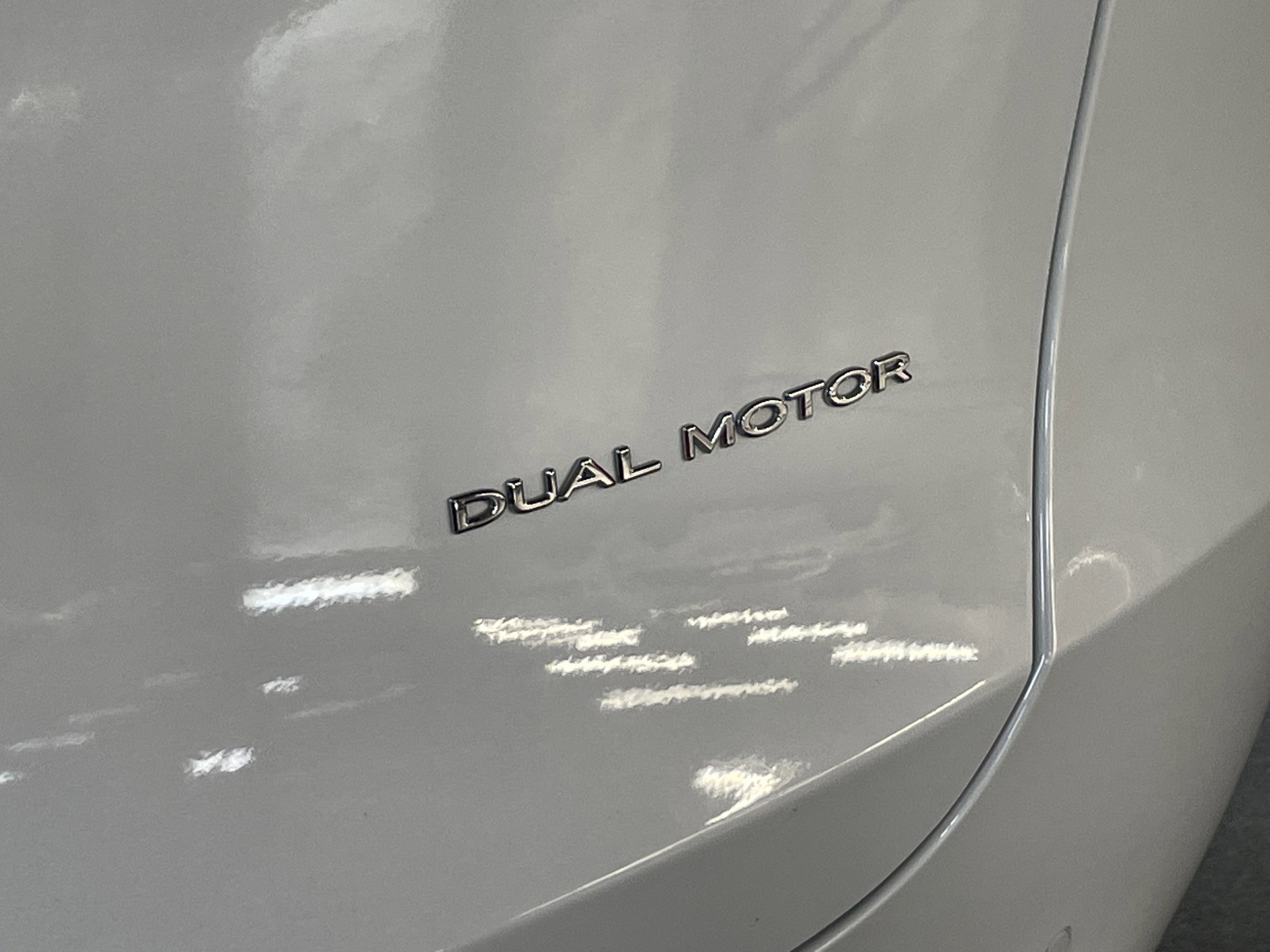 Used 2021 Tesla Model Y Long Range image 32