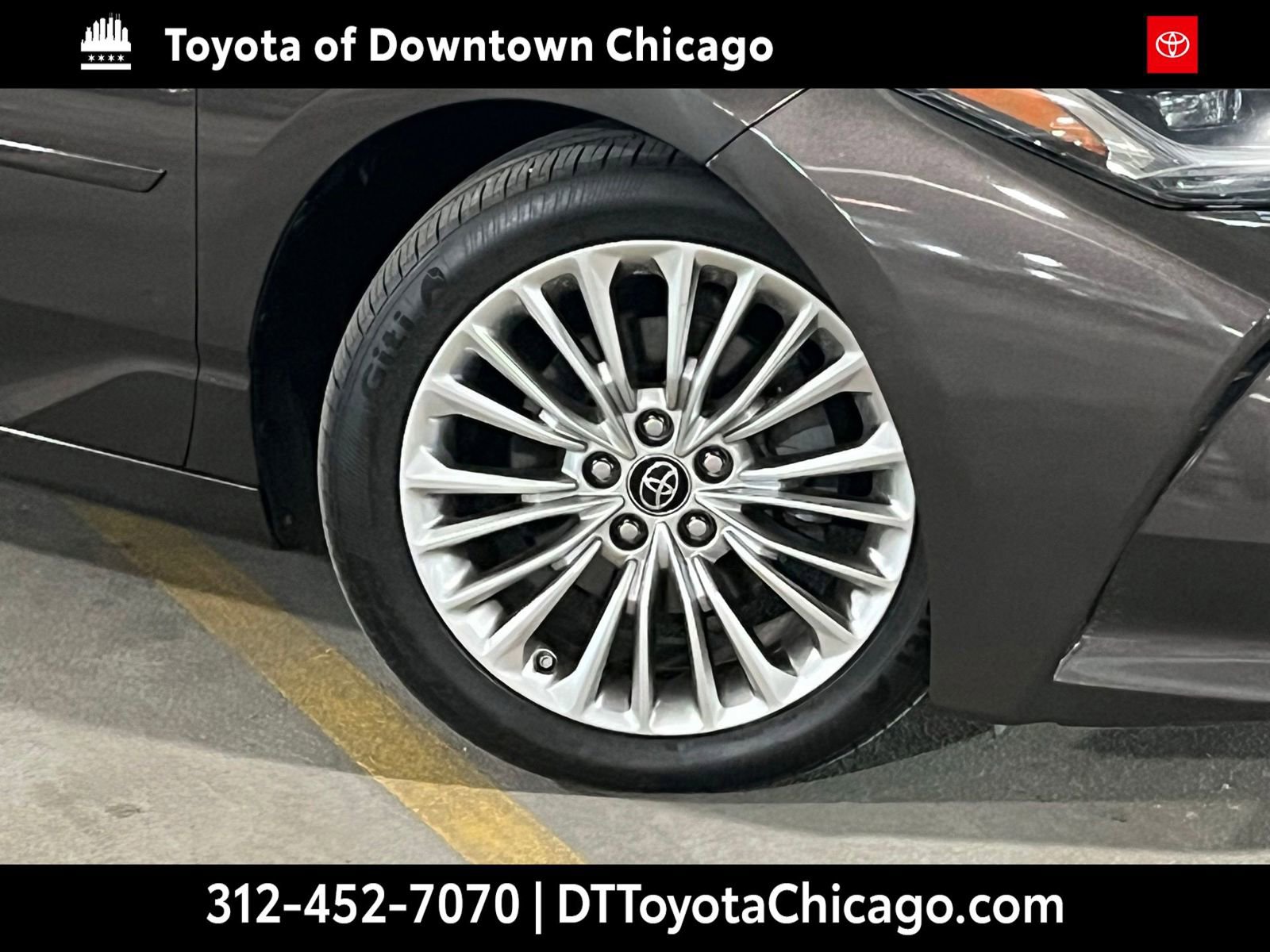 Used 2019 Toyota Avalon Limited w/ All Weather Liner Package FWD image 2