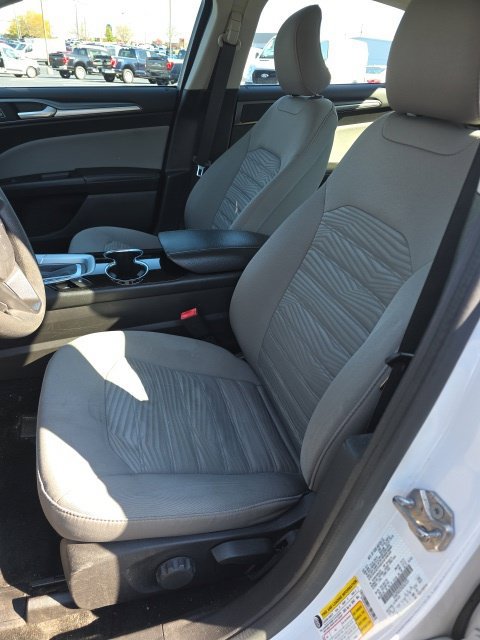 Used 2016 Ford Fusion S FWD image 5