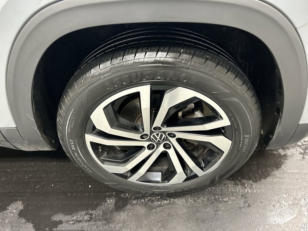 Certified 2023 Volkswagen Atlas Cross Sport SEL AWD/4WD image 8