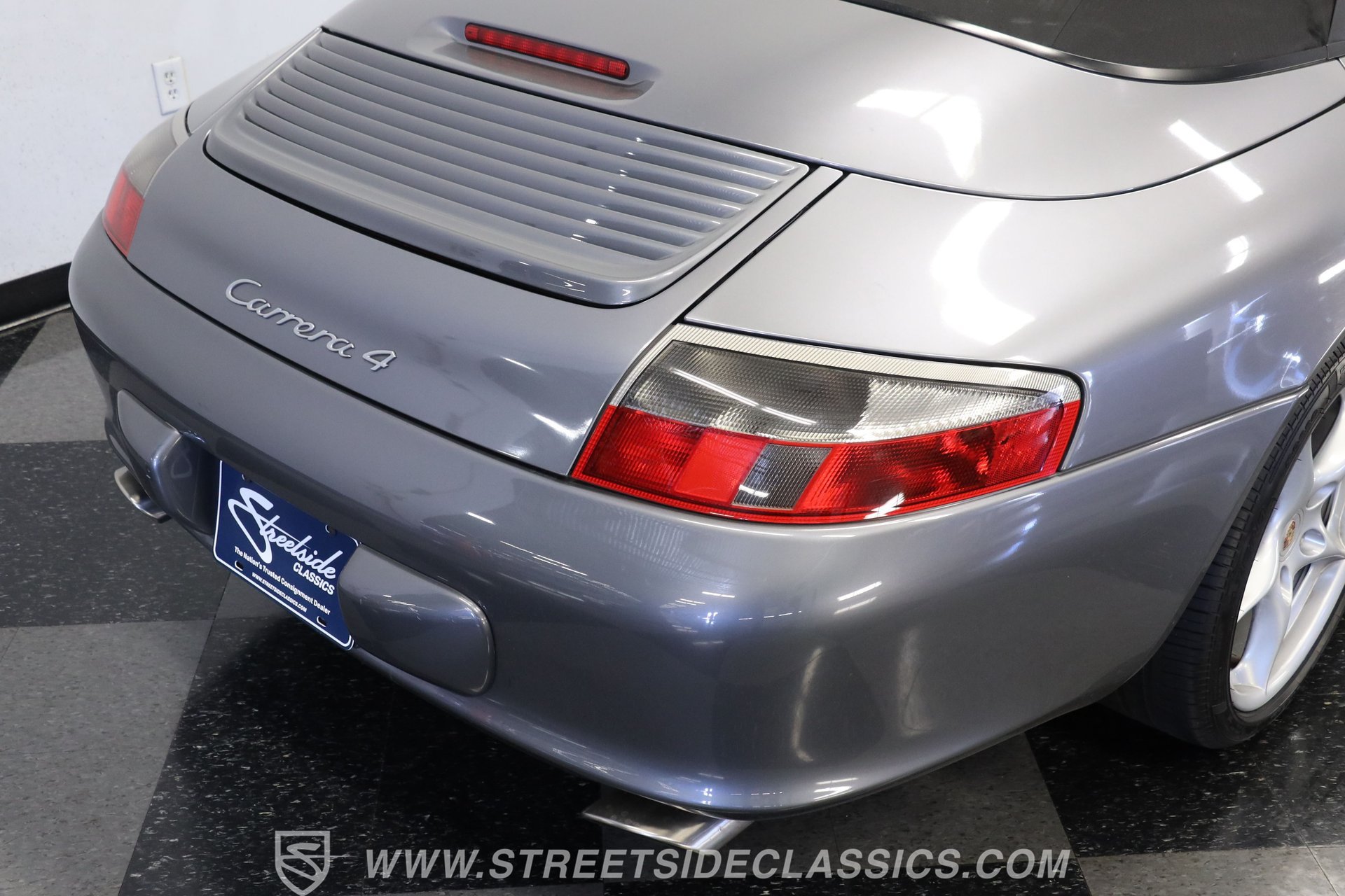 Used 2002 Porsche 911 Carrera 4 AWD/4WD image 25