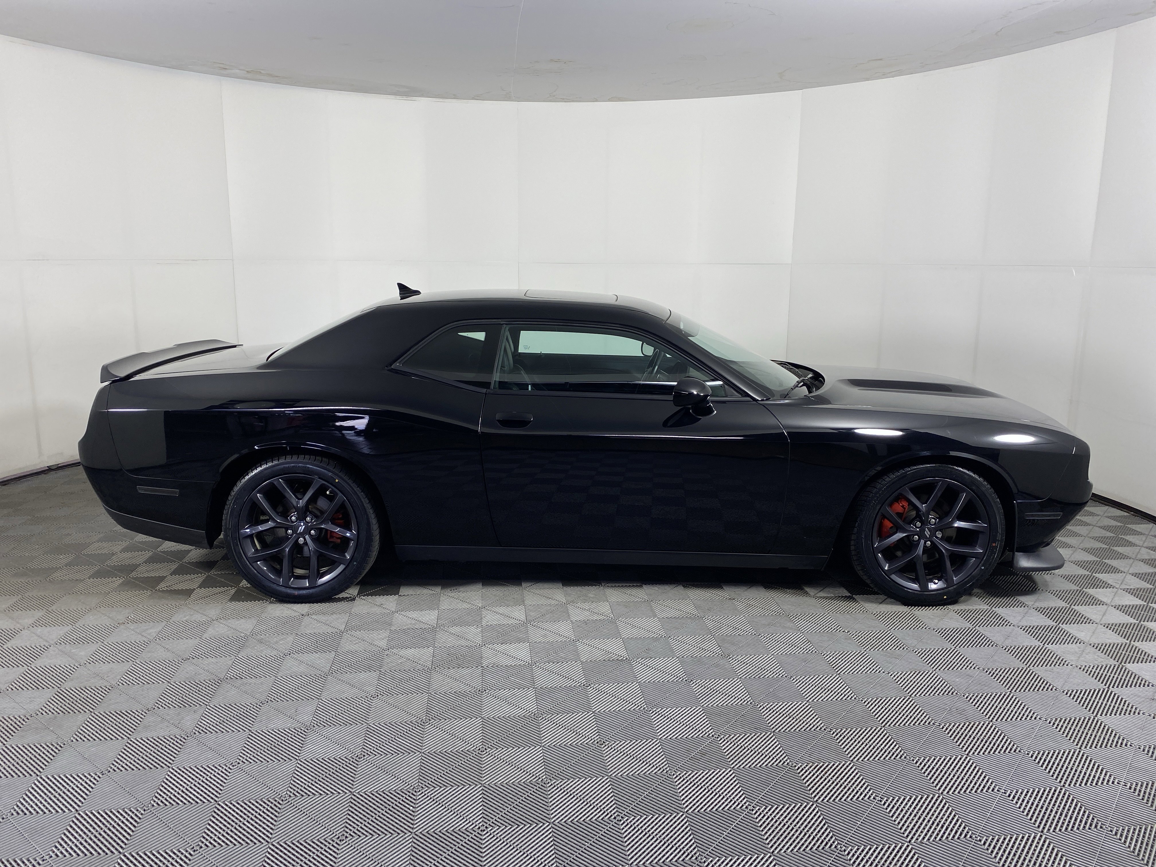 Used 2023 Dodge Challenger GT w/ Plus Package RWD image 8