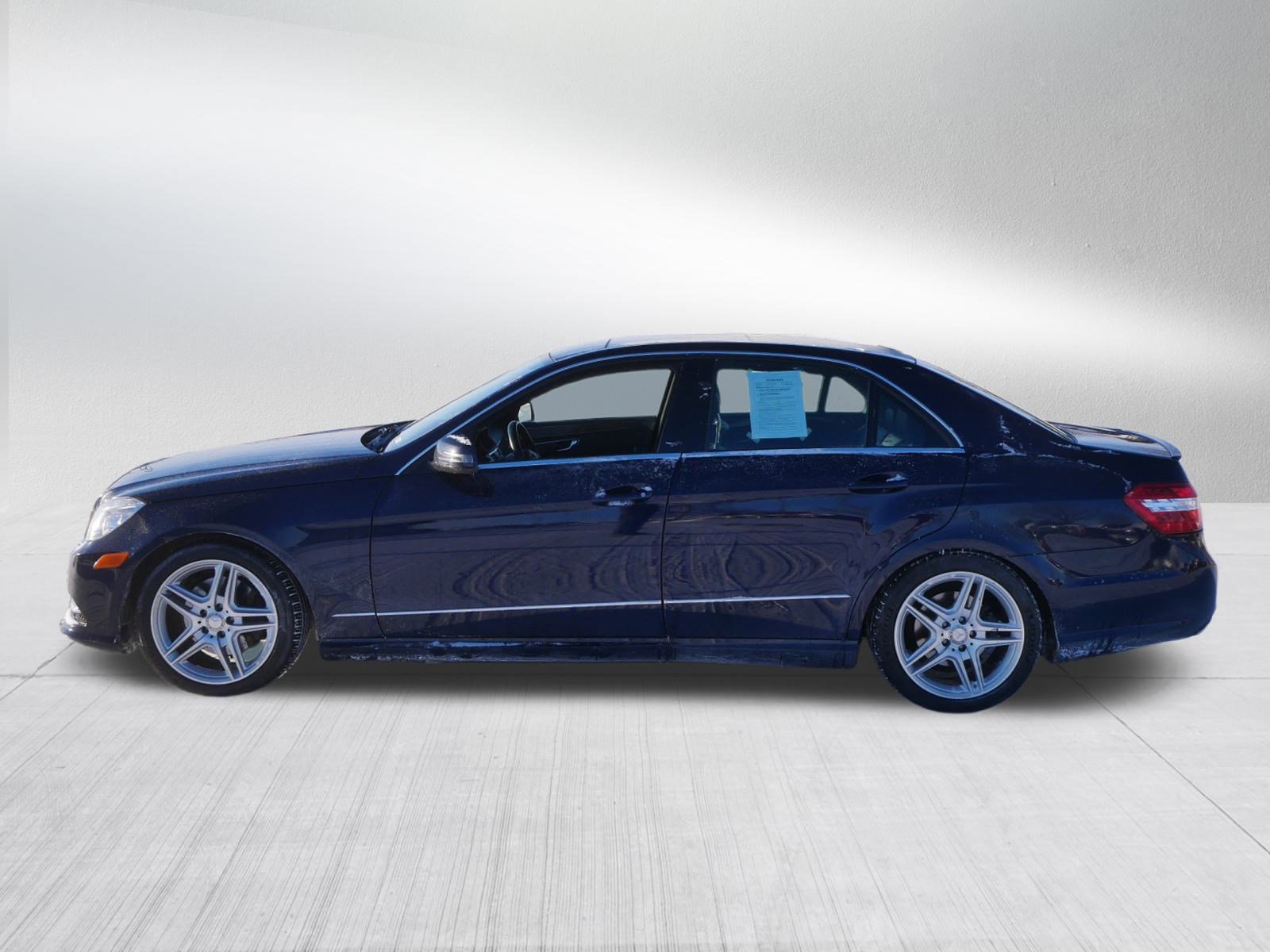 Used 2013 Mercedes-Benz E 350 4MATIC Sedan image 4