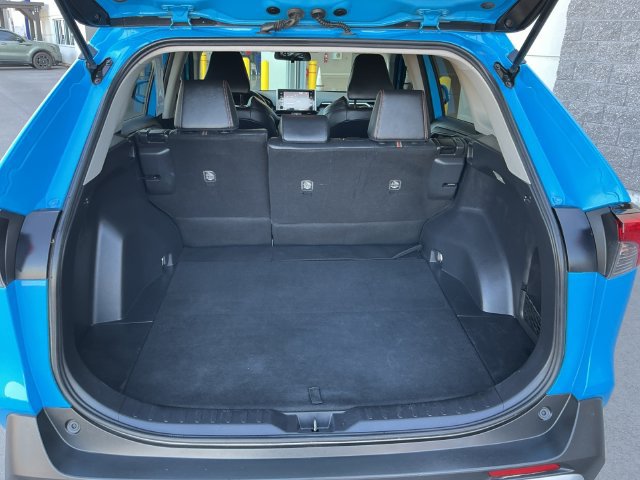 Used 2020 Toyota RAV4 Adventure AWD/4WD image 23