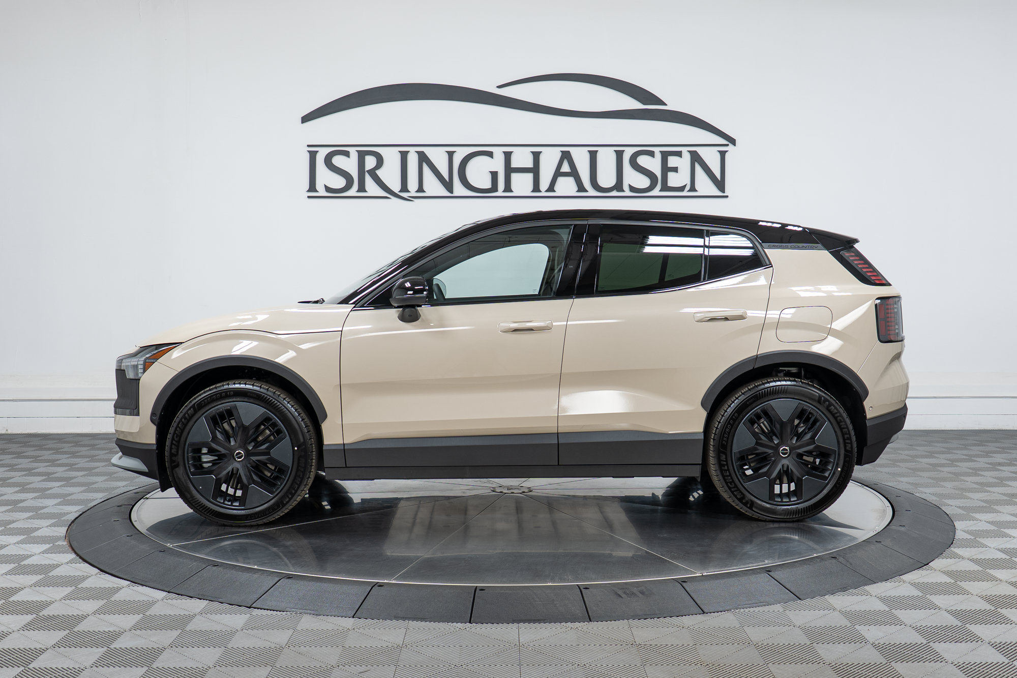 New 2026 Volvo EX30 Cross Country Ultra w/ Protection Package Premier AWD/4WD image 8