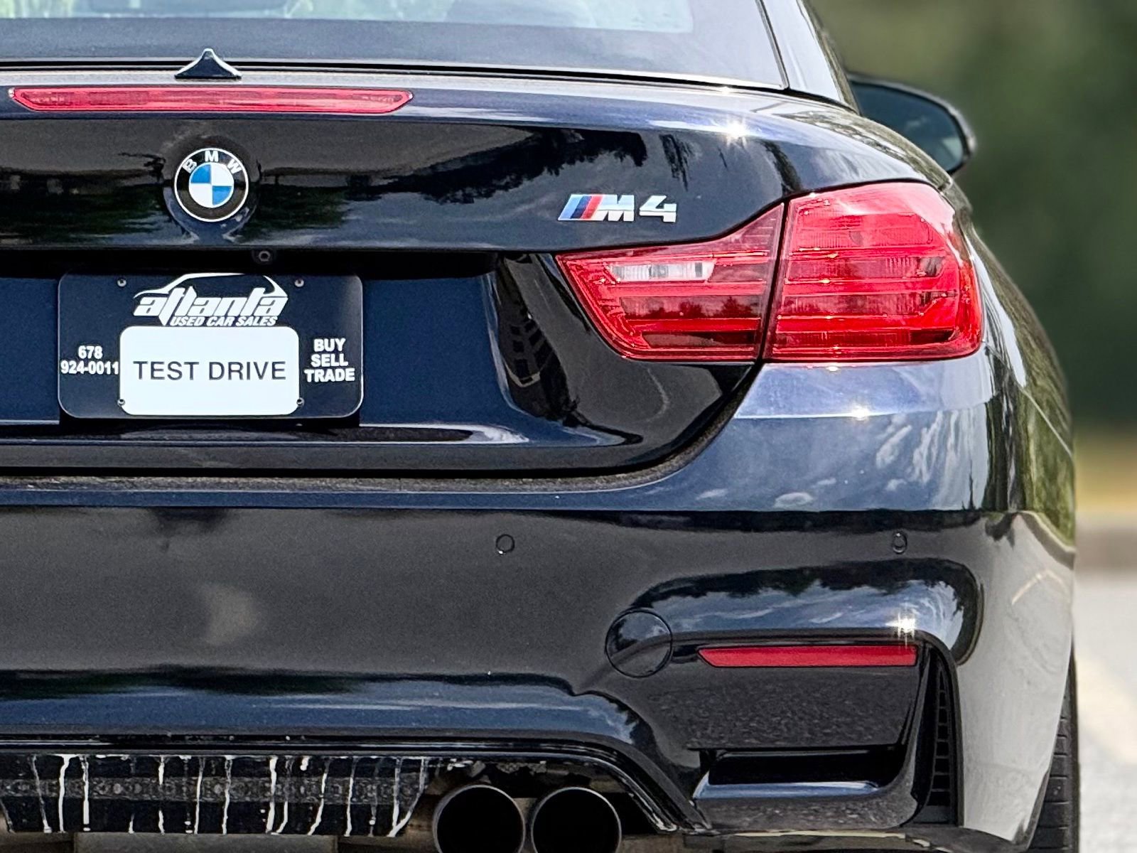 Used 2016 BMW M4 Convertible image 17