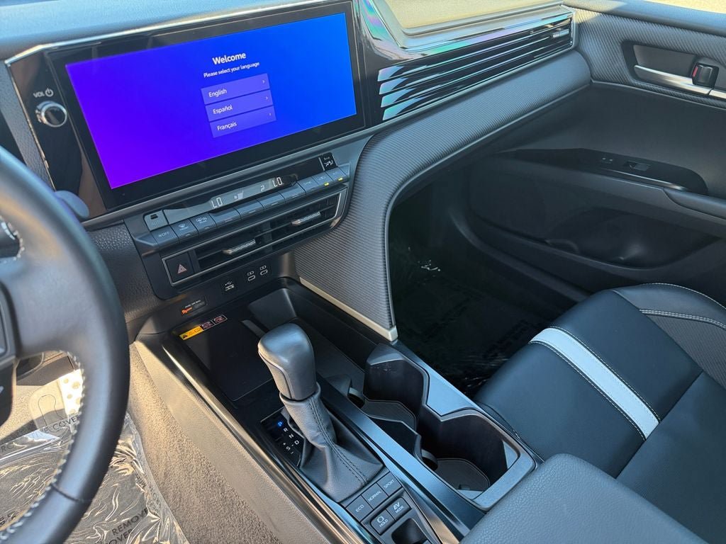 Used 2025 Toyota Camry SE w/ Multimedia Upgrade Package FWD image 18