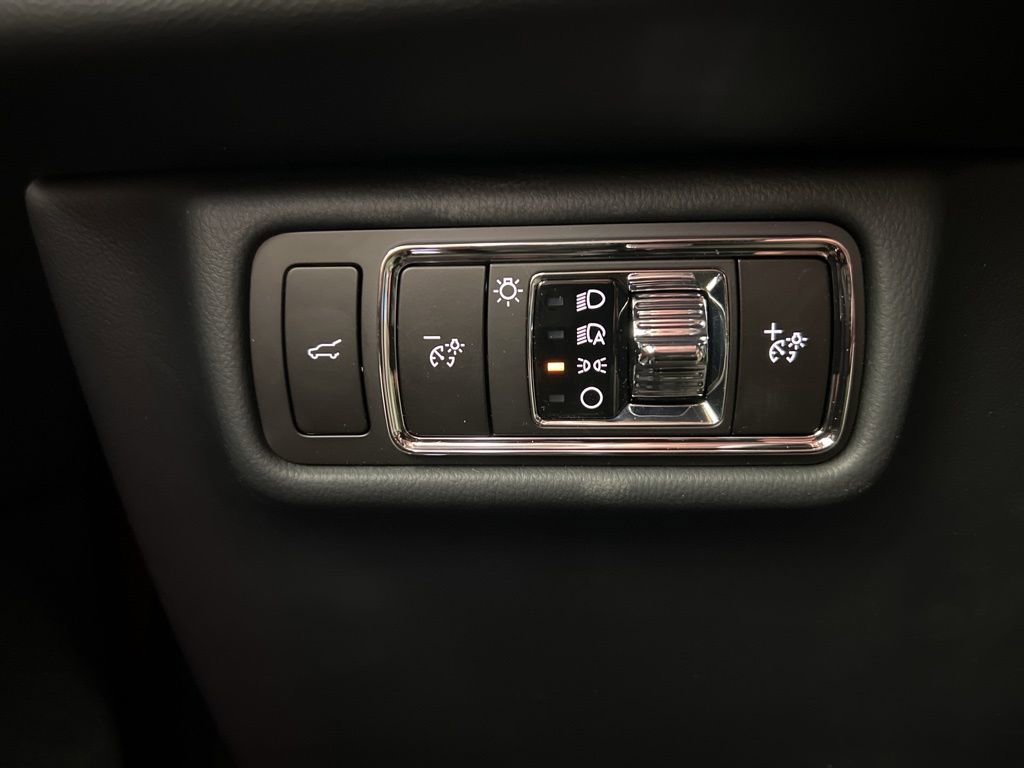 Used 2026 Lincoln Aviator Reserve image 25