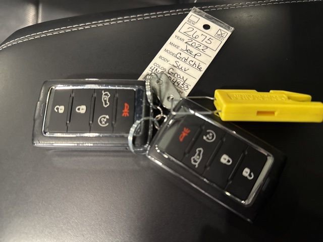 Used 2022 Jeep Grand Cherokee Overland image 41