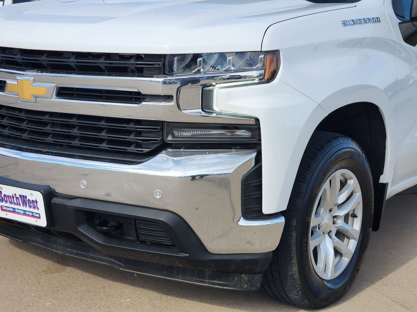 Used 2021 Chevrolet Silverado 1500 LT w/ Max Trailering Package image 9