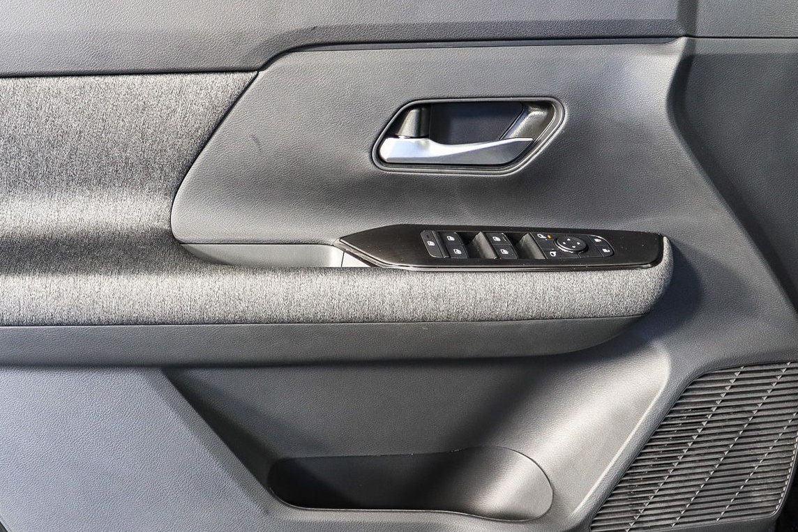 New 2026 Nissan Kicks SV w/ SV Premium Package FWD image 23