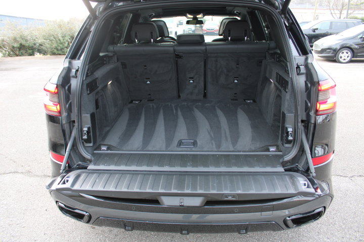Used 2022 BMW X5 M50i image 29