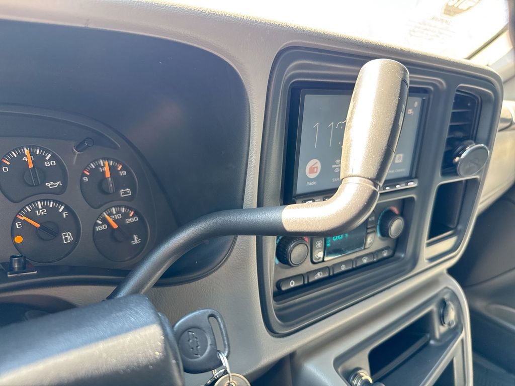 Used 2004 Chevrolet Silverado 2500 LT w/ Skid Plate Package image 17