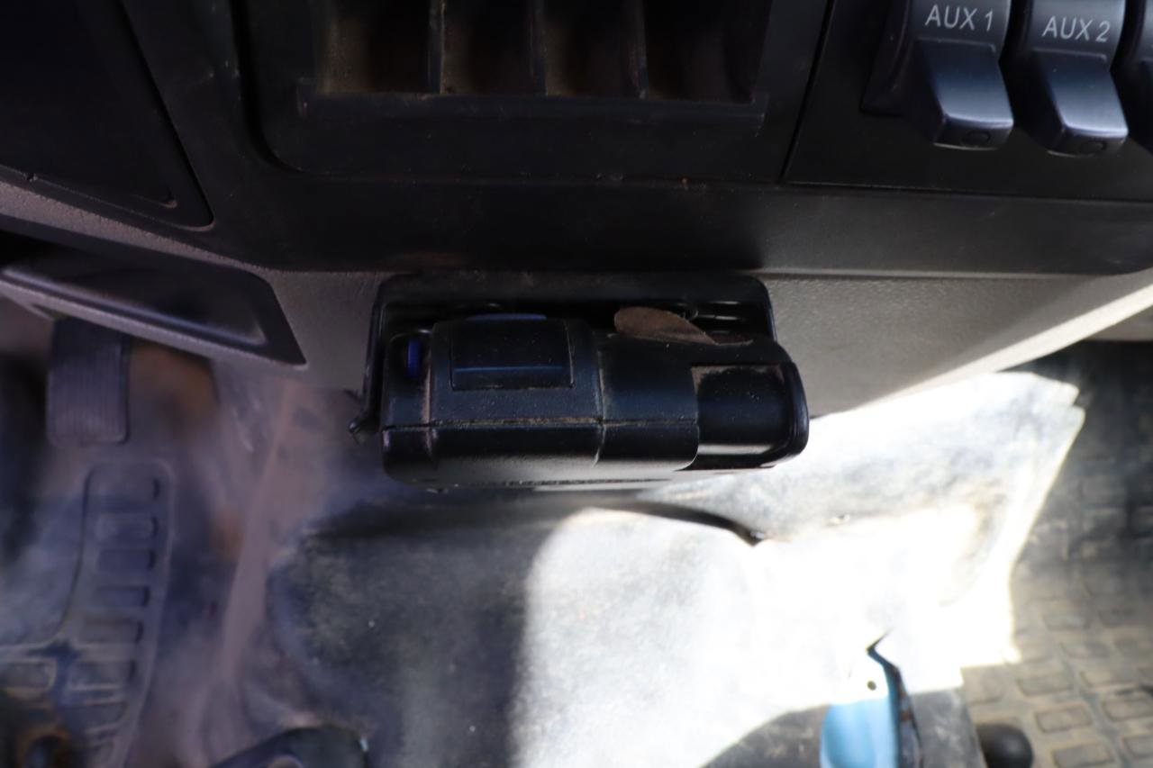 Used 2009 Ford F550 4x4 Crew Cab Super Duty image 16