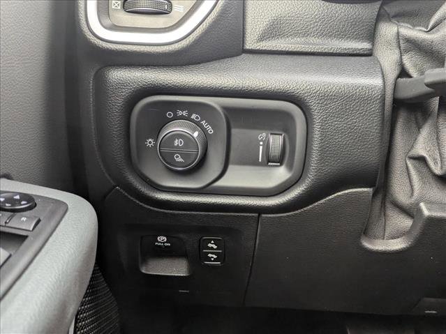 Used 2021 RAM 1500 Big Horn image 17