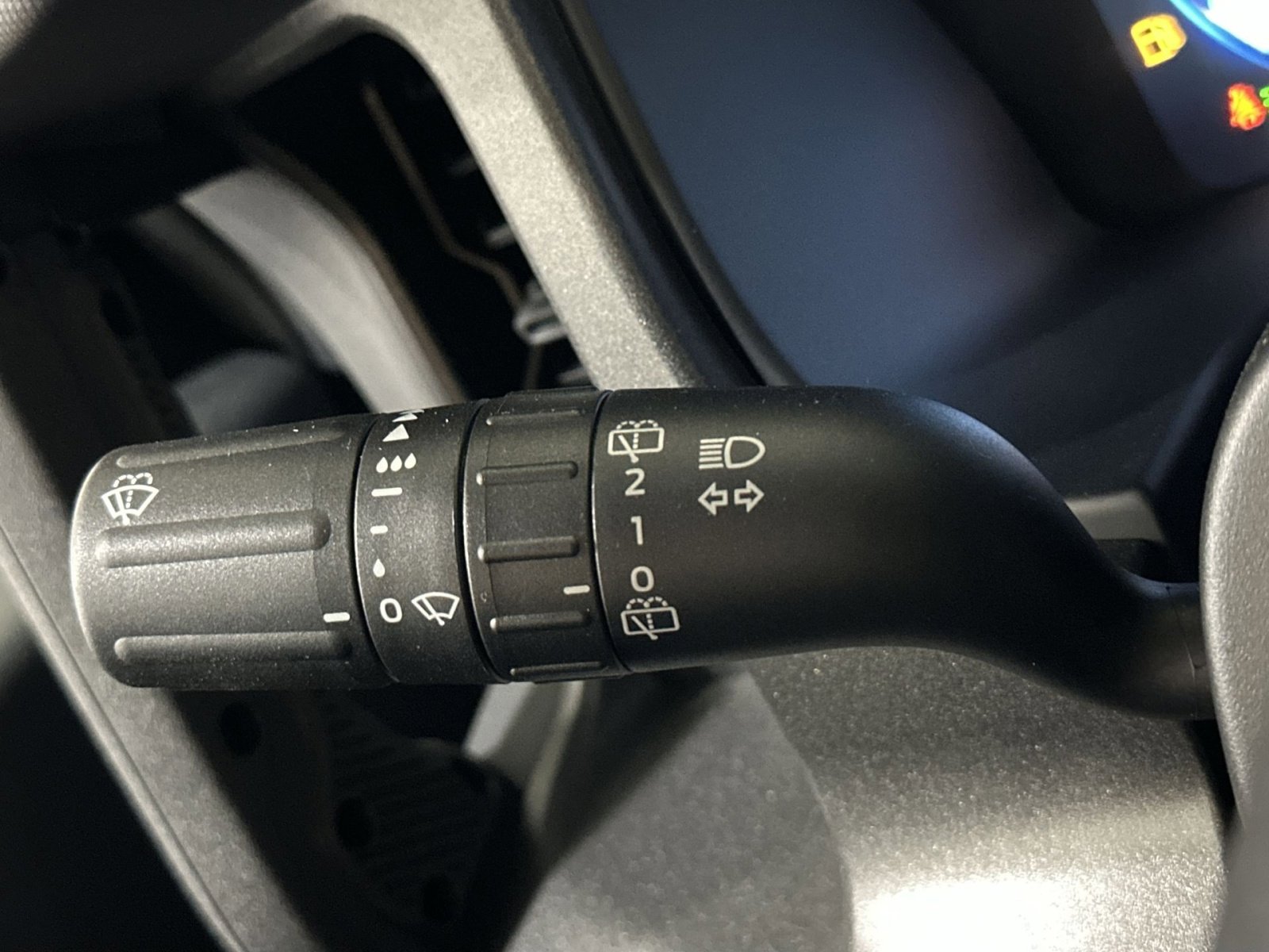 New 2025 Ford Bronco Badlands image 30