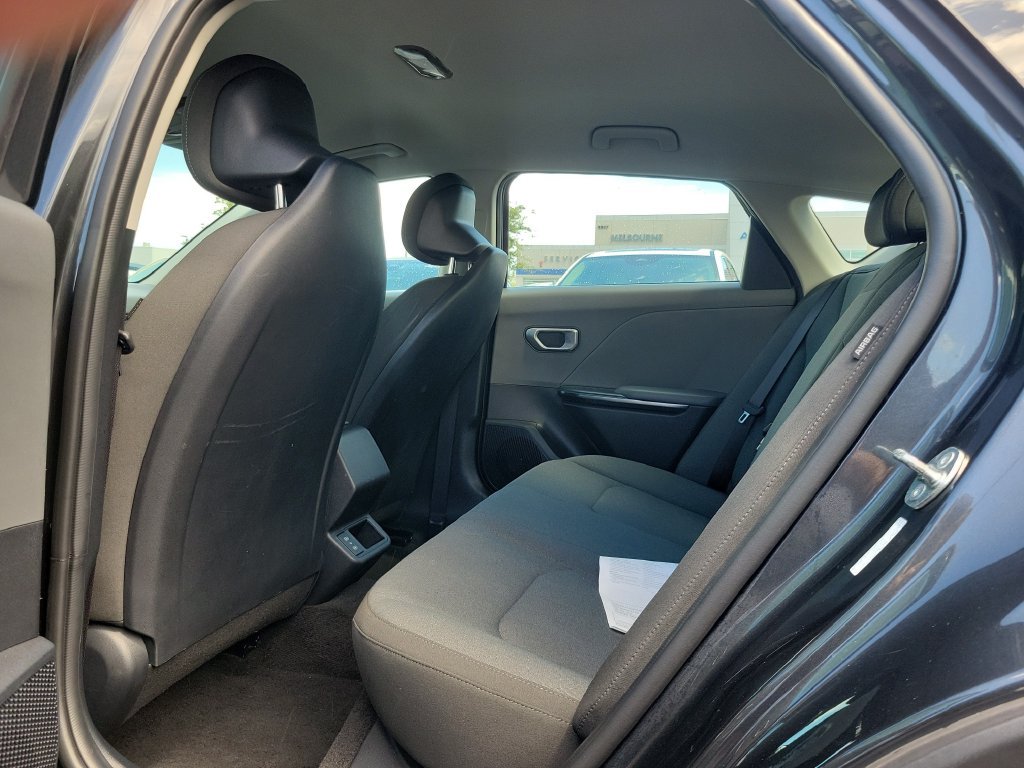 Used 2025 Kia K4 FWD image 11