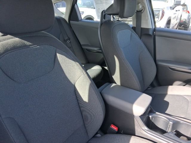 Used 2025 Kia K4 LXS image 11