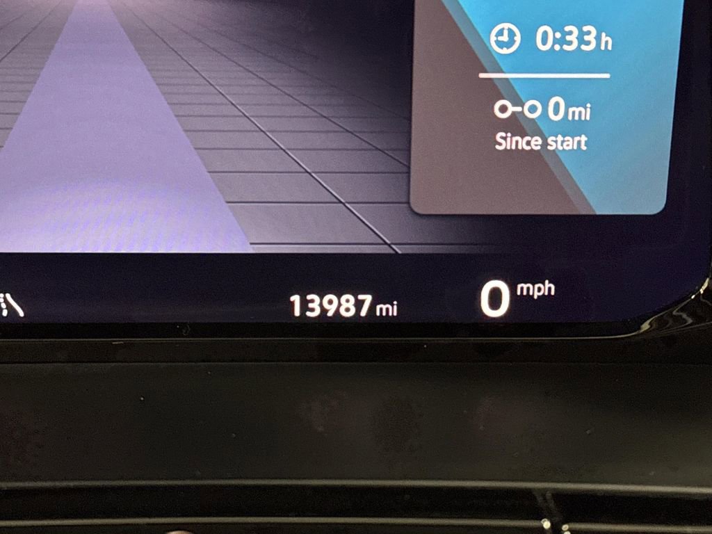 Used 2024 Volkswagen Atlas SE w/ Panoramic Sunroof Package image 6