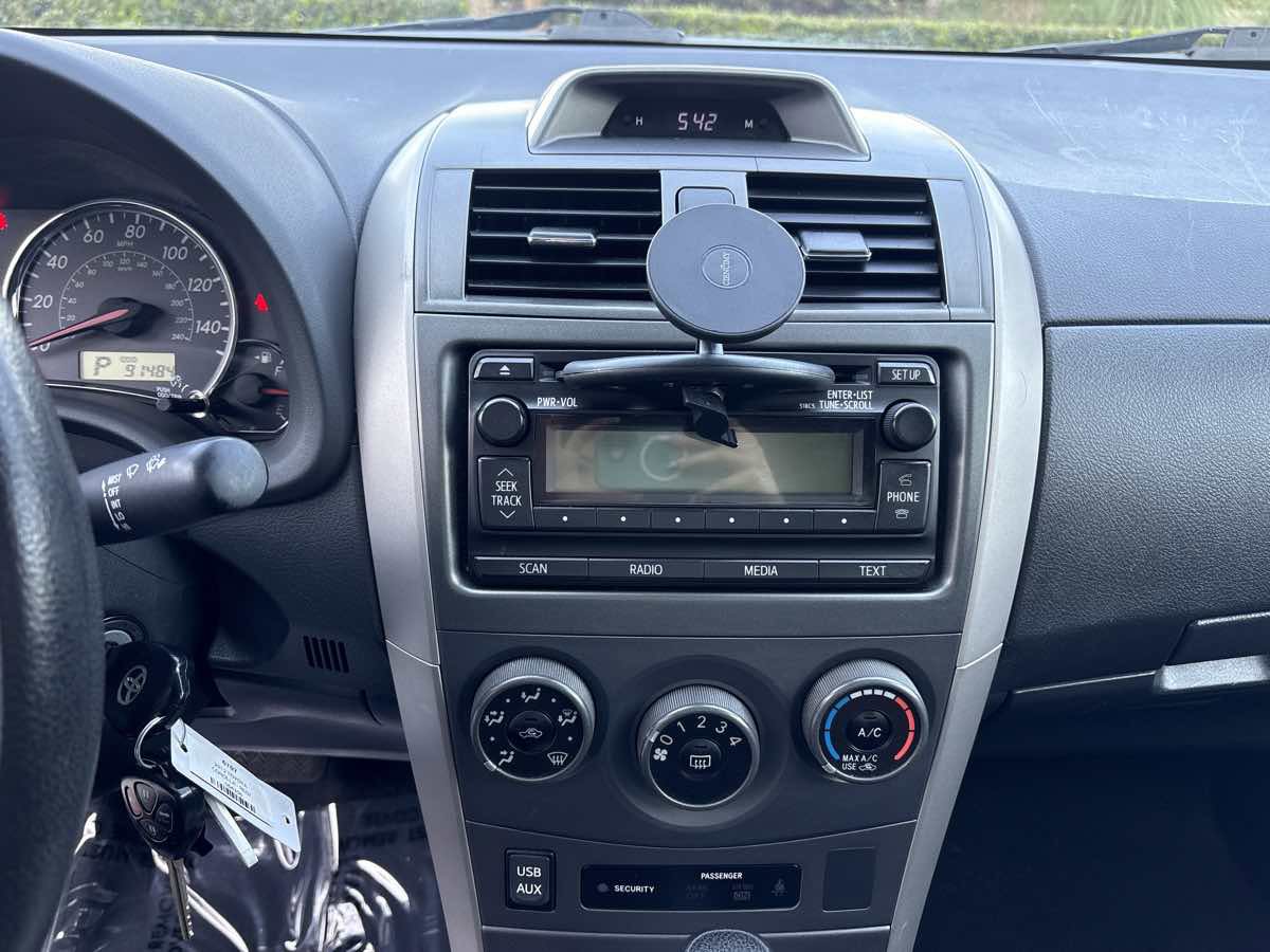 Used 2012 Toyota Corolla S FWD image 23