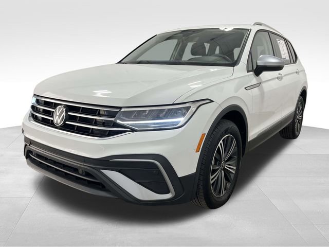 Used 2024 Volkswagen Tiguan Wolfsburg Edition image 6