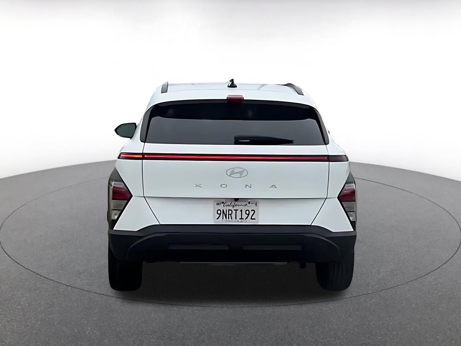 Used 2025 Hyundai Kona SEL image 12