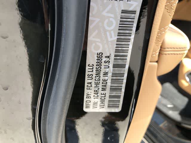 Certified 2022 Jeep Grand Cherokee Summit AWD/4WD image 32