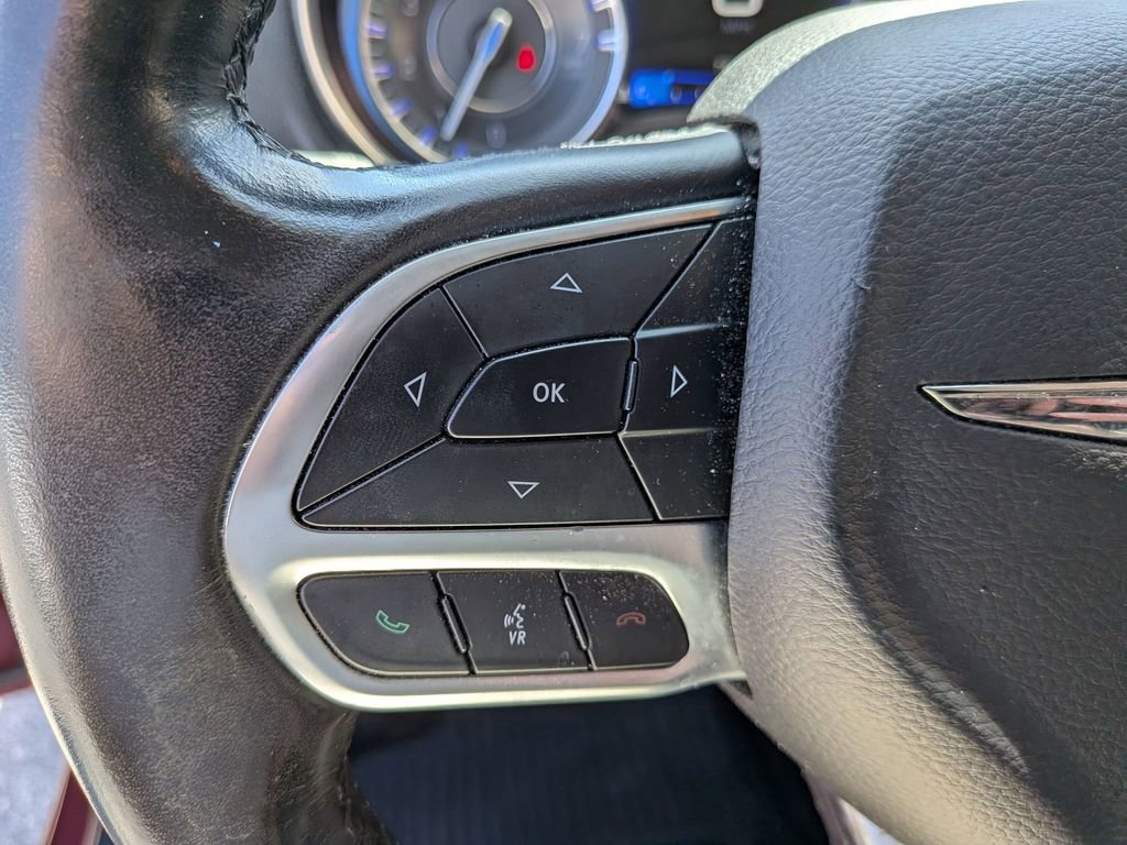 Used 2020 Chrysler 300 Touring AWD/4WD image 14