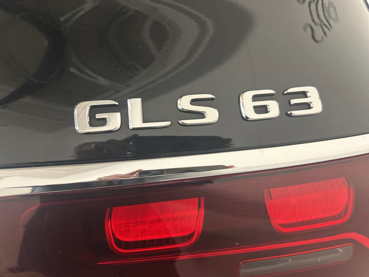 Used 2025 Mercedes-Benz GLS 63 AMG 4MATIC image 16