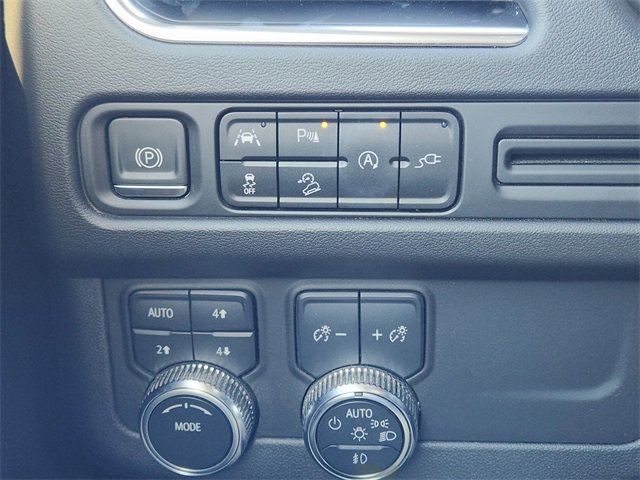 Used 2022 GMC Yukon AT4 image 22