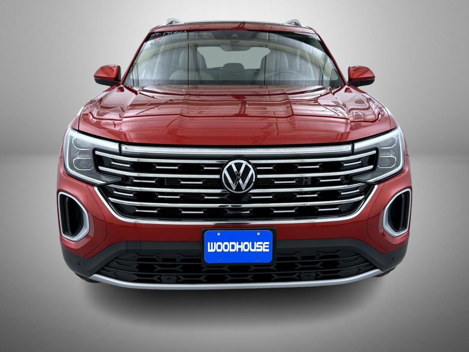 Used 2024 Volkswagen Atlas SEL AWD/4WD image 2