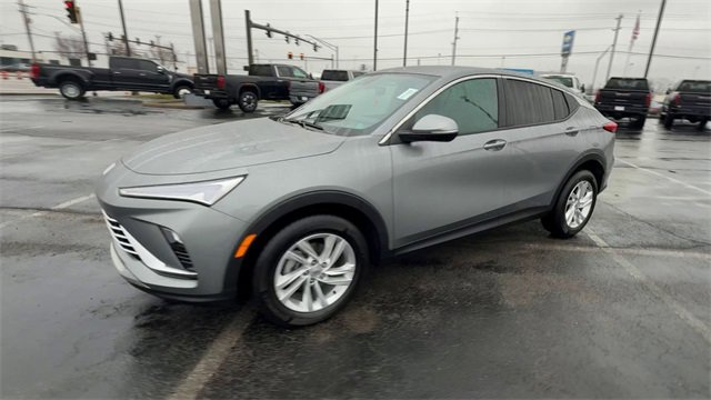 Used 2025 Buick Envista Preferred image 4