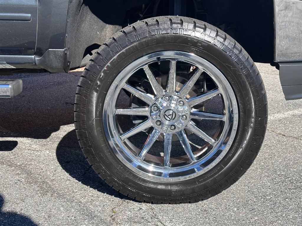 Used 2018 Chevrolet Silverado 1500 LT w/ All Star Edition image 26