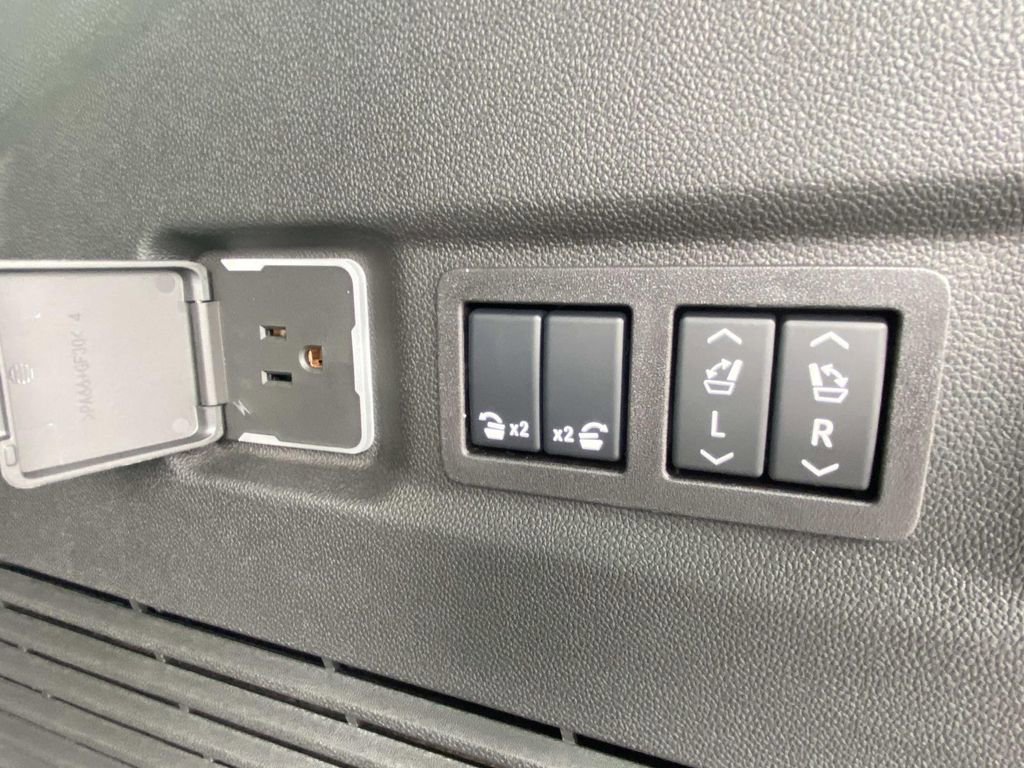 New 2026 Chevrolet Suburban Premier w/ Sun And Tow Package image 12