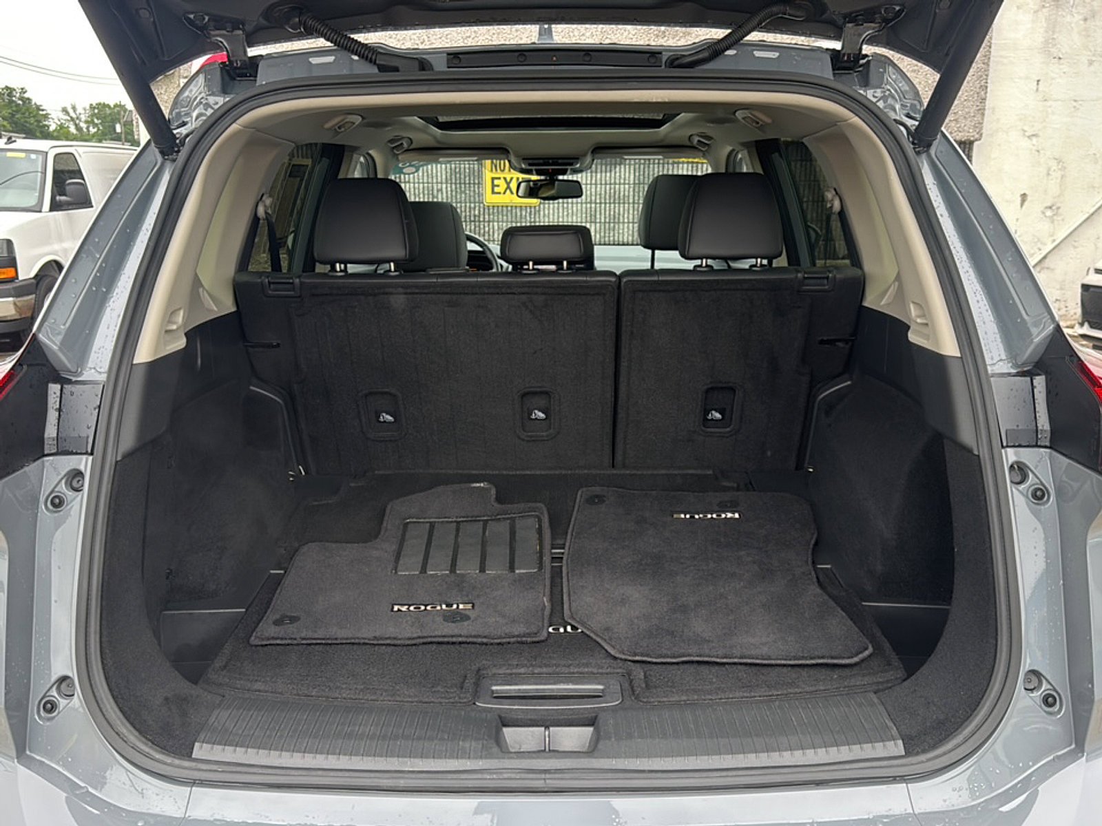 Used 2025 Nissan Rogue SL w/ SL Premium Package AWD/4WD image 25