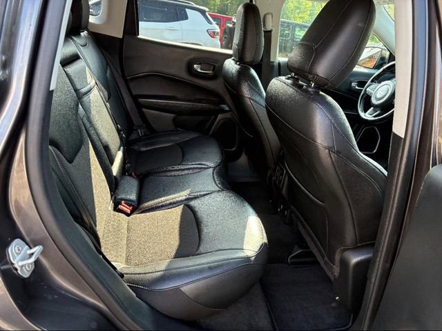 Used 2019 Jeep Compass Latitude image 16