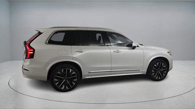 Certified 2026 Volvo XC90 B6 Ultra w/ Protection Package AWD/4WD image 3
