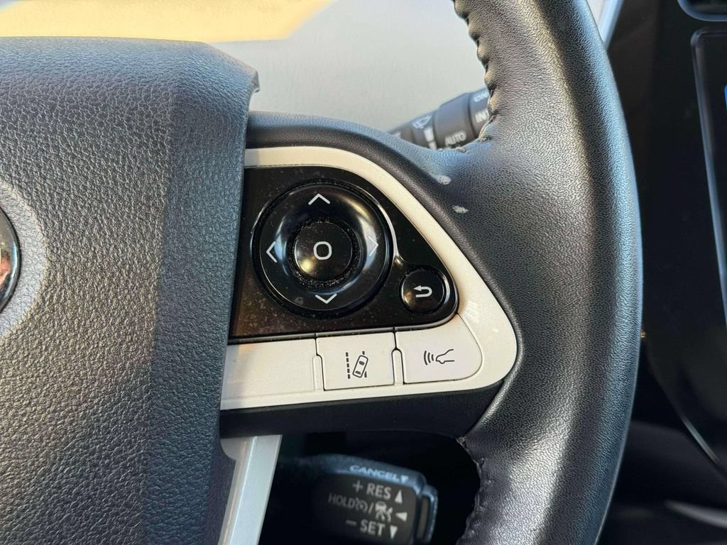 Used 2017 Toyota Prius Four FWD image 27