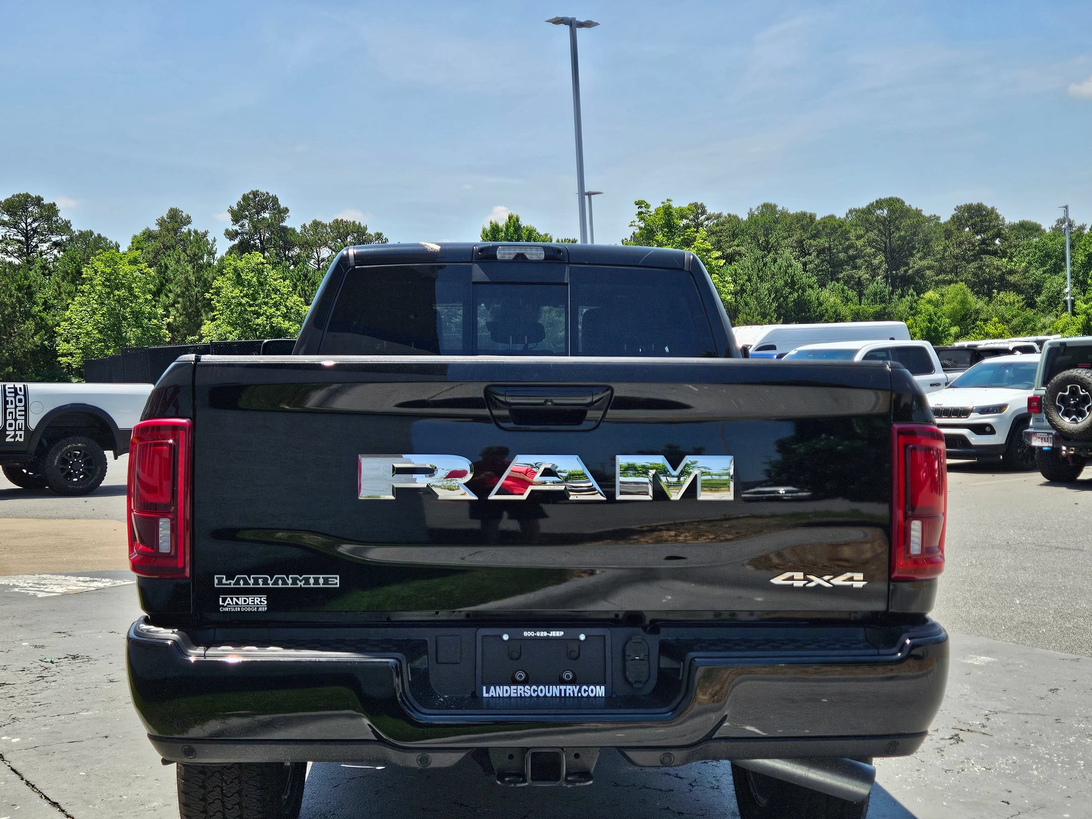 New 2026 RAM 2500 Laramie w/ Sport Appearance Package AWD/4WD image 6