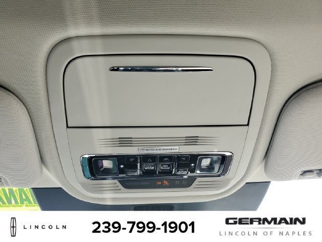 New 2026 Lincoln Aviator AWD w/ Jet Appearance Package image 32