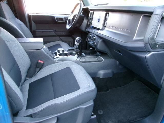 Certified 2025 Ford Bronco Big Bend image 5