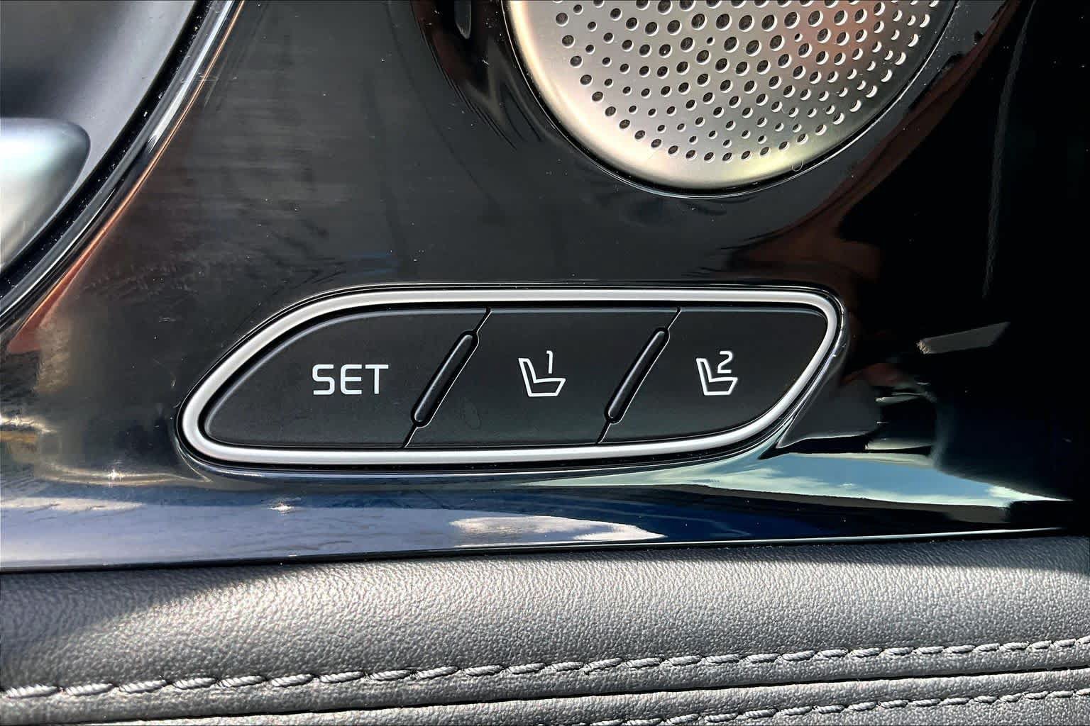 Used 2019 Kia Stinger Premium RWD image 34