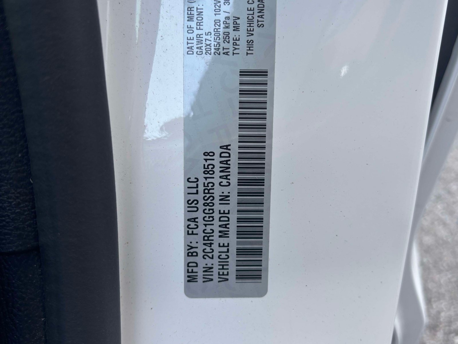 Used 2025 Chrysler Pacifica Limited FWD image 43