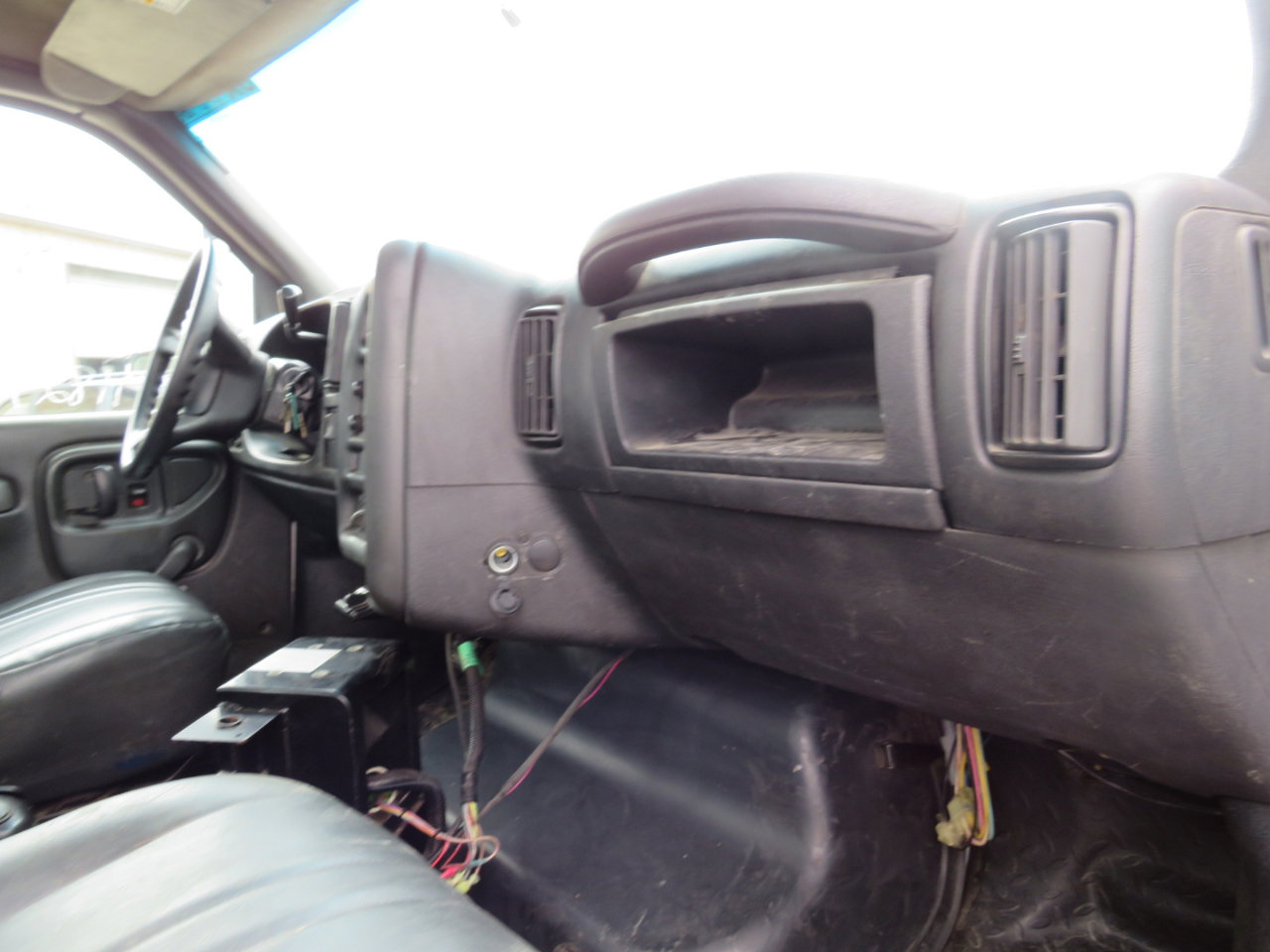 Used 2005 Chevrolet Kodiak C4500 2WD Regular Cab image 25