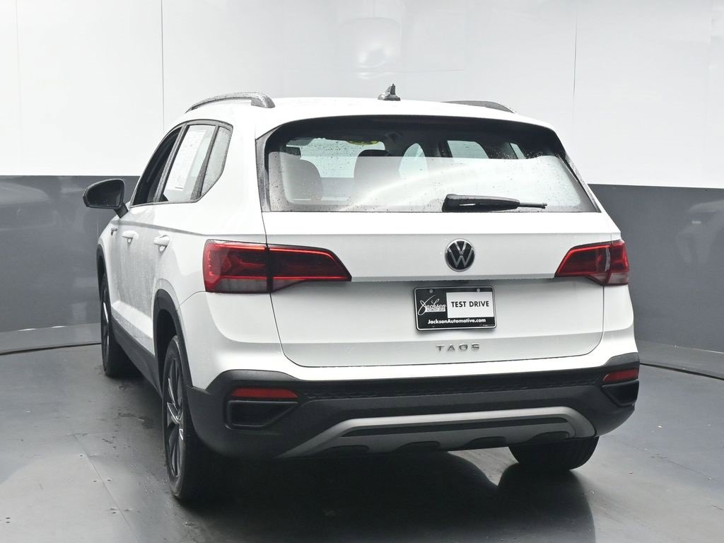 Used 2022 Volkswagen Taos S image 6